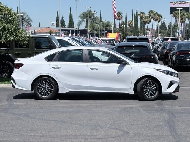 Used 2022 Kia Forte GT-Line w/ GT-Line Premium Package FWD image 4