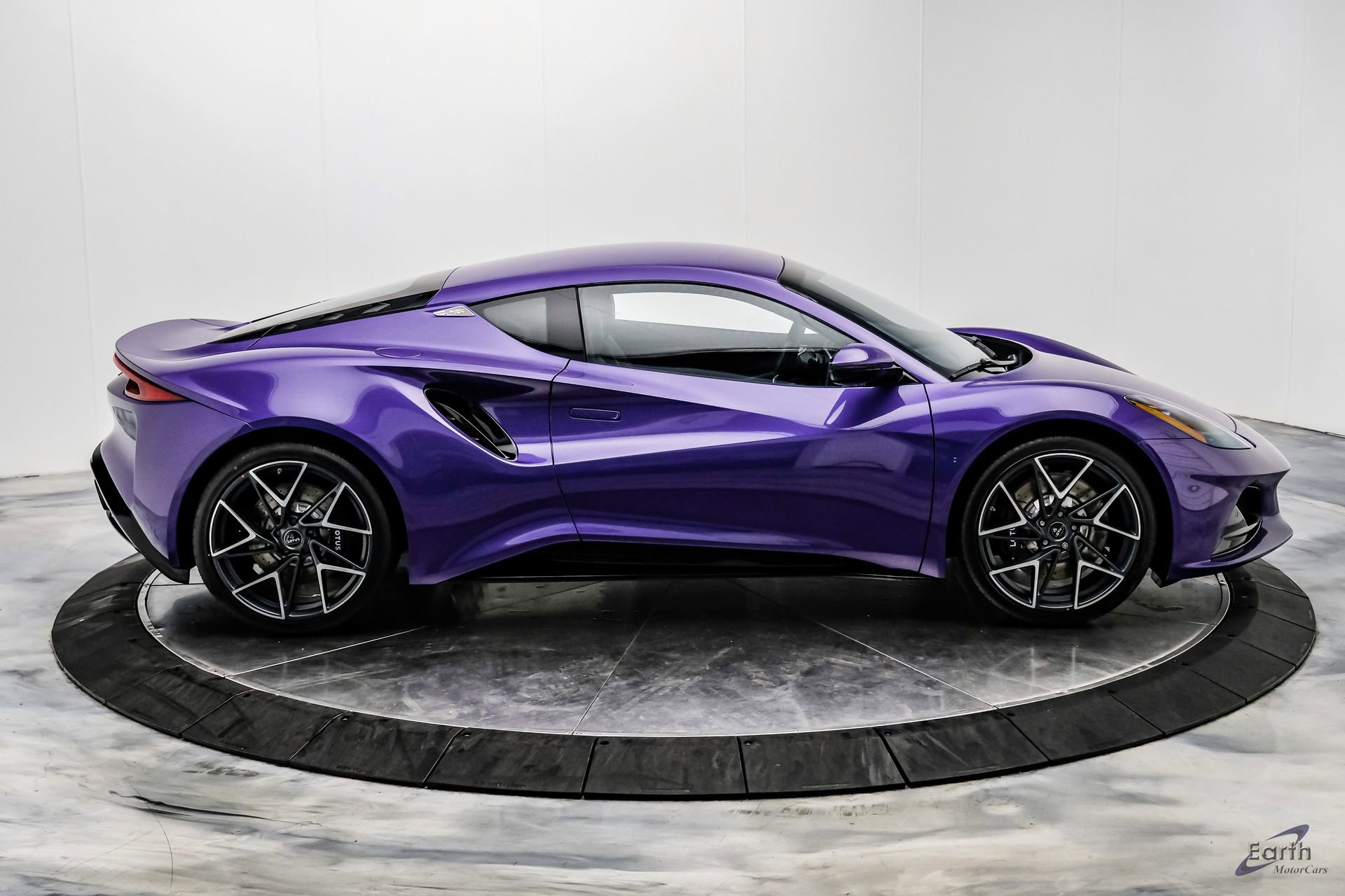 New 2026 Lotus Emira V6 SE RWD image 24