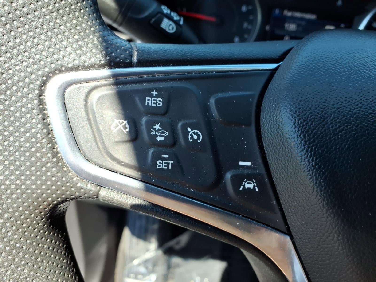 Used 2022 Chevrolet Equinox LS w/ LS Convenience Package image 7