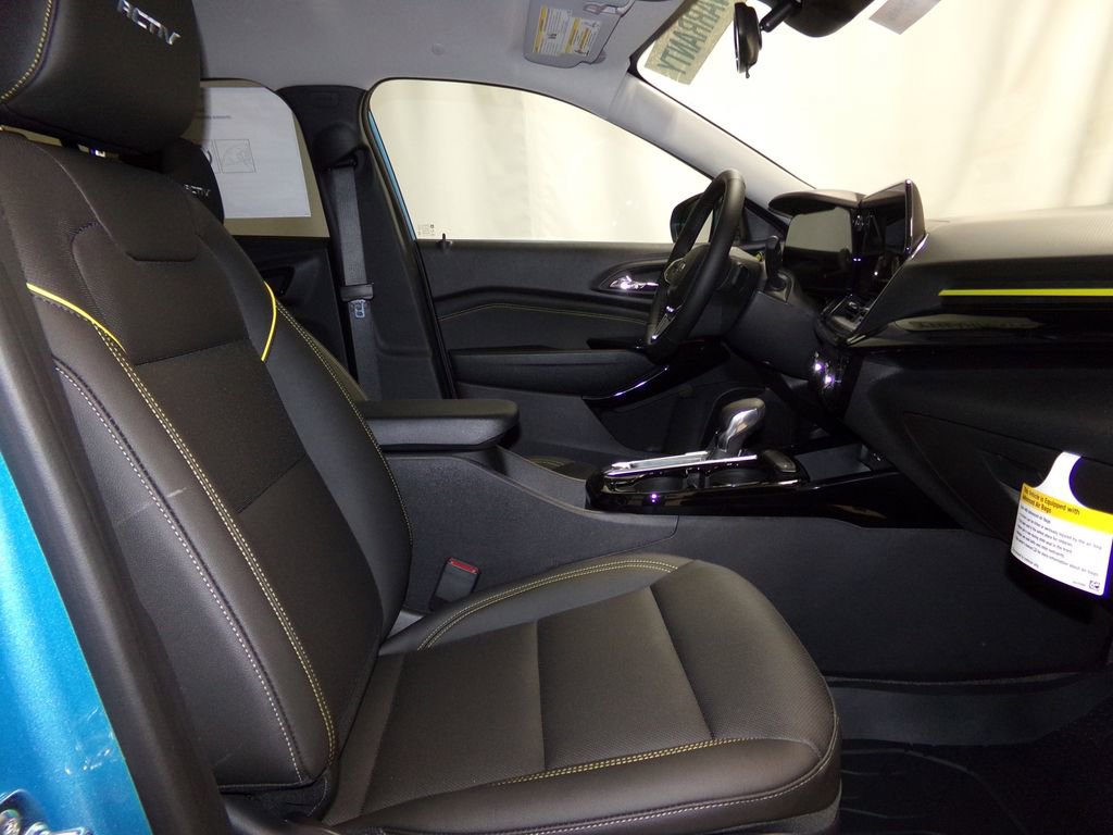 New 2025 Chevrolet Trax ACTIV w/ Driver Confidence Package image 8