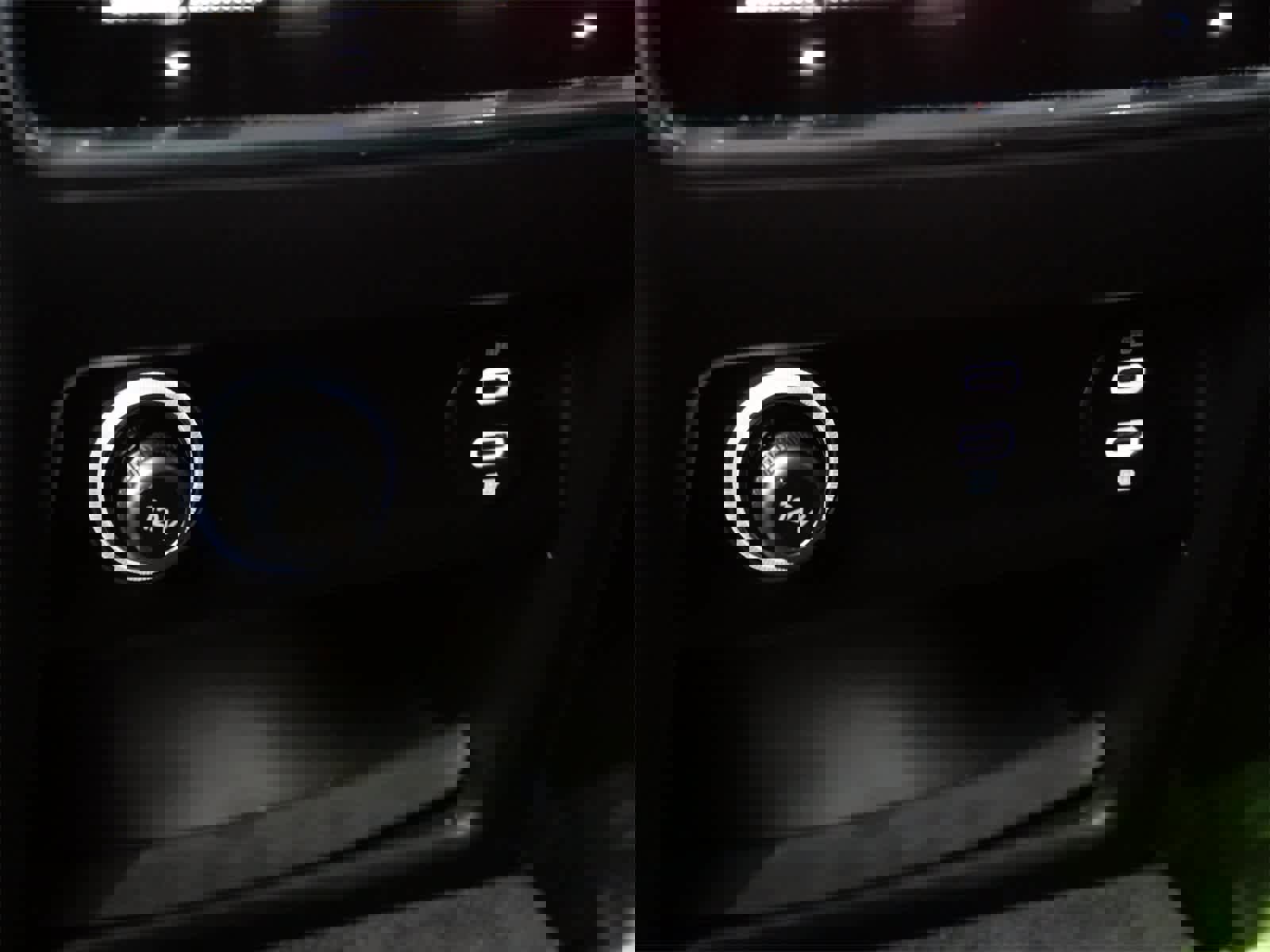 Used 2023 Porsche Cayenne GTS w/ Premium Package Plus image 11