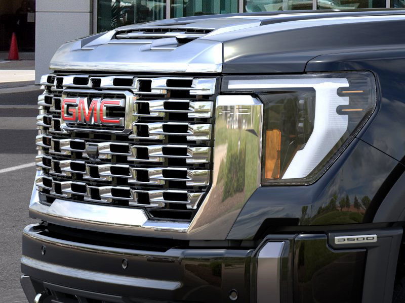 New 2026 GMC Sierra 3500 Denali w/ Denali Reserve Package image 13