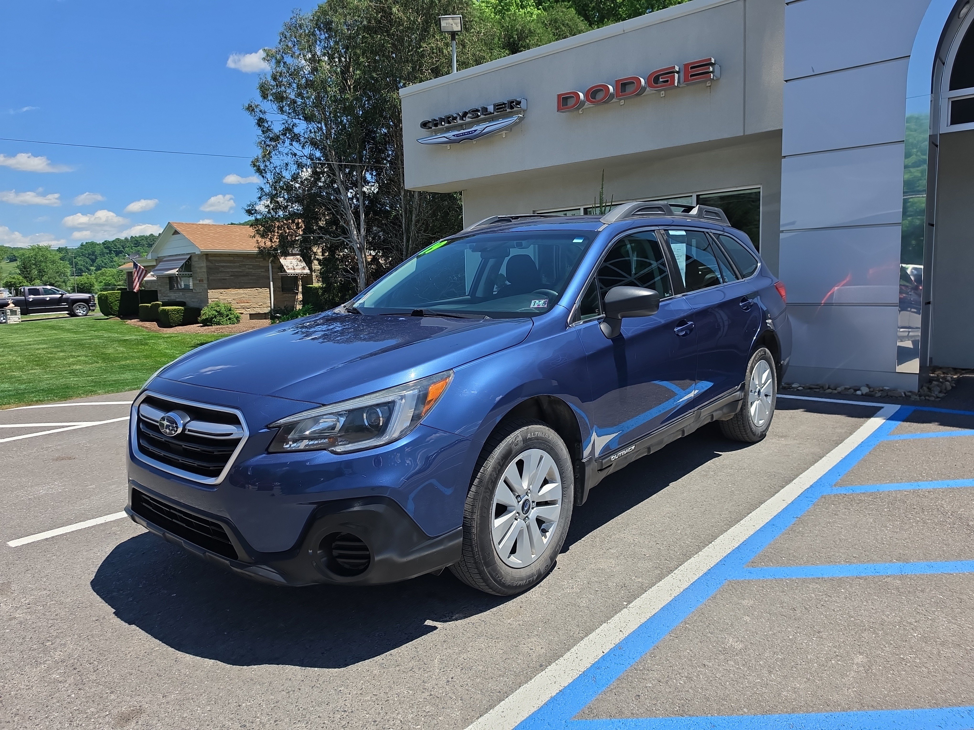 Used 2019 Subaru Outback 2.5i AWD/4WD image 8