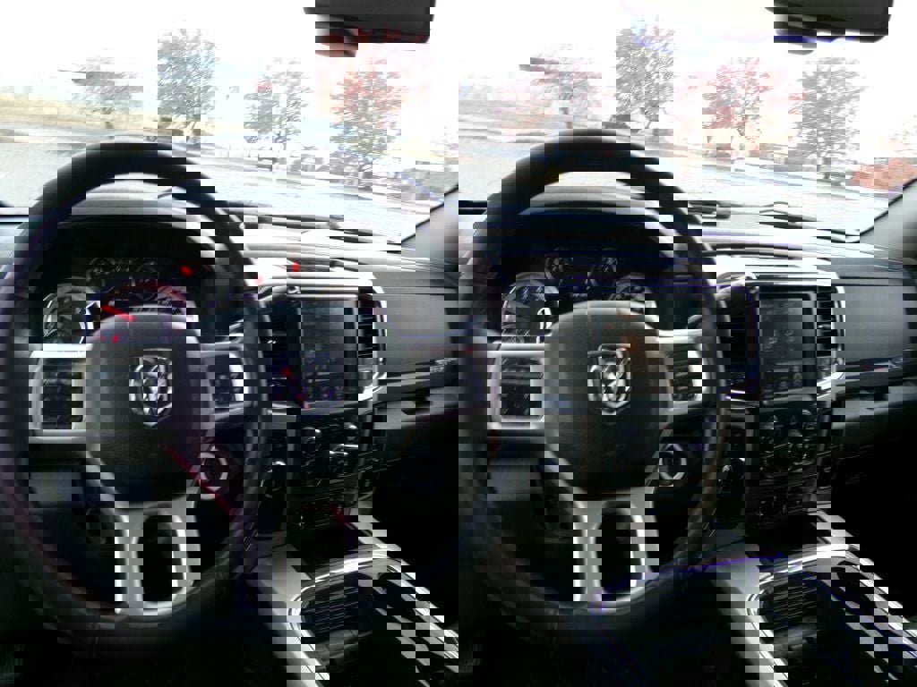 Used 2017 RAM 3500 Laramie image 10