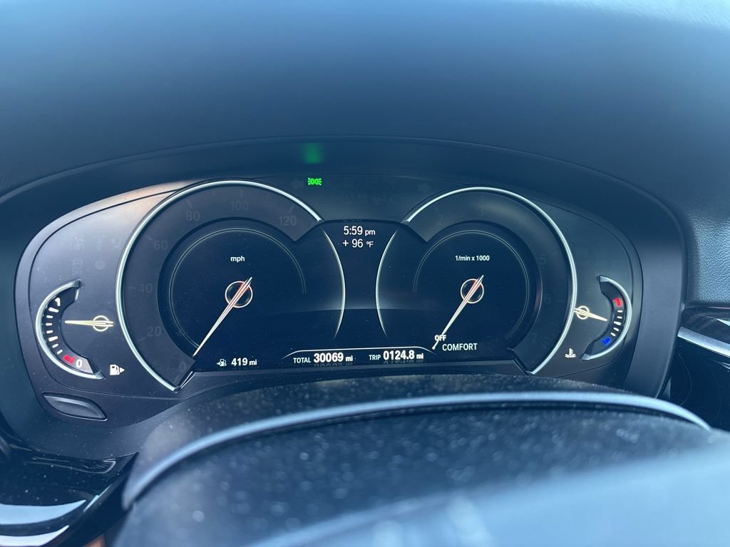 Used 2018 BMW 540i RWD image 10