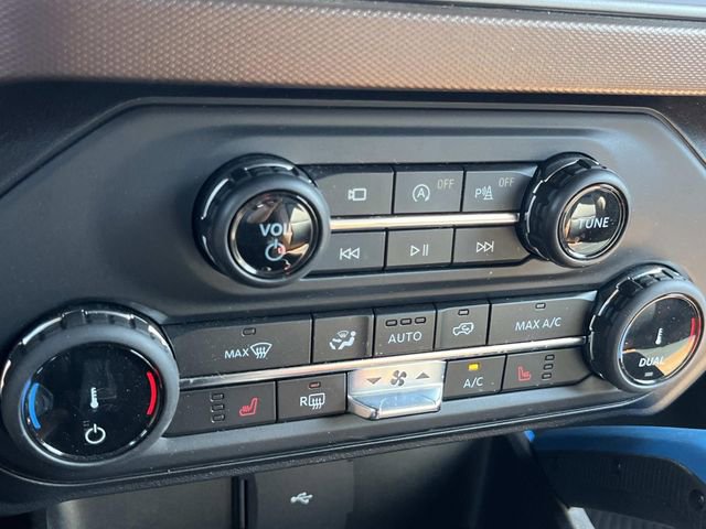 Used 2022 Ford Bronco Outer Banks AWD/4WD image 32