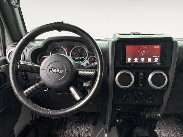 Used 2009 Jeep Wrangler Unlimited Sahara w/ Dual Top Group AWD/4WD image 11