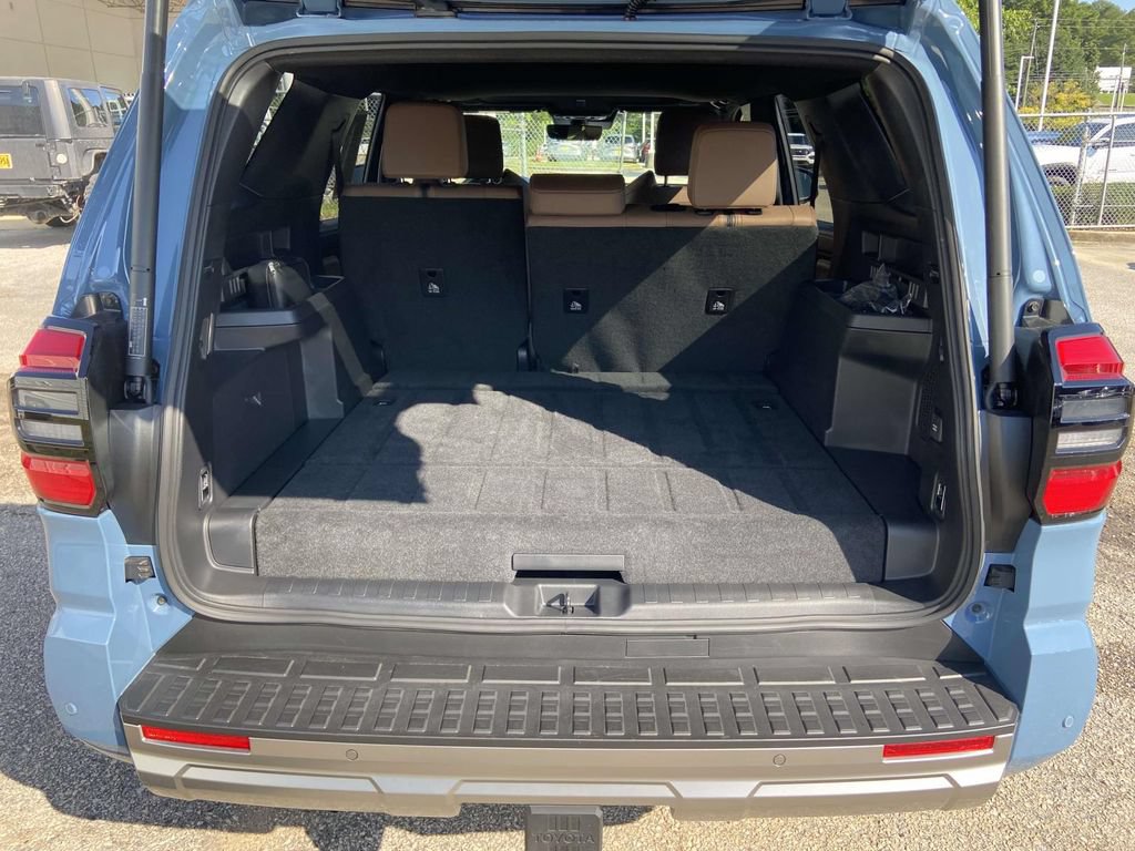 Used 2026 Toyota 4Runner Limited AWD/4WD image 9