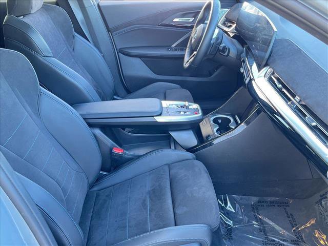 Used 2025 BMW X2 xDrive28i w/ Technology Package image 21