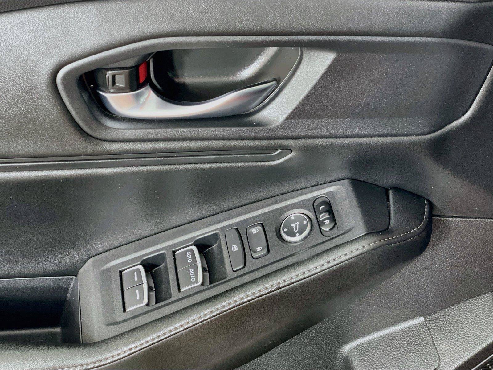 Certified 2025 Honda Accord Sport image 21