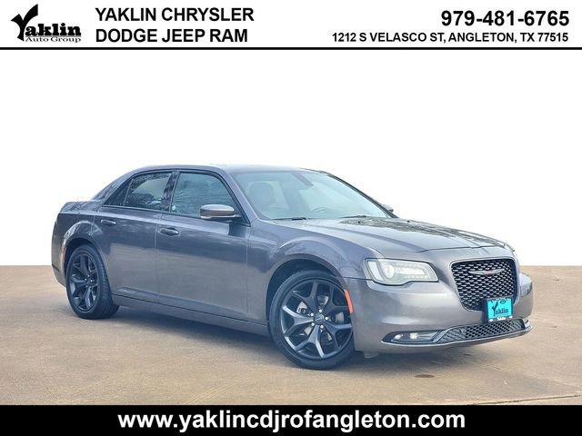 Used 2022 Chrysler 300 S RWD image 1