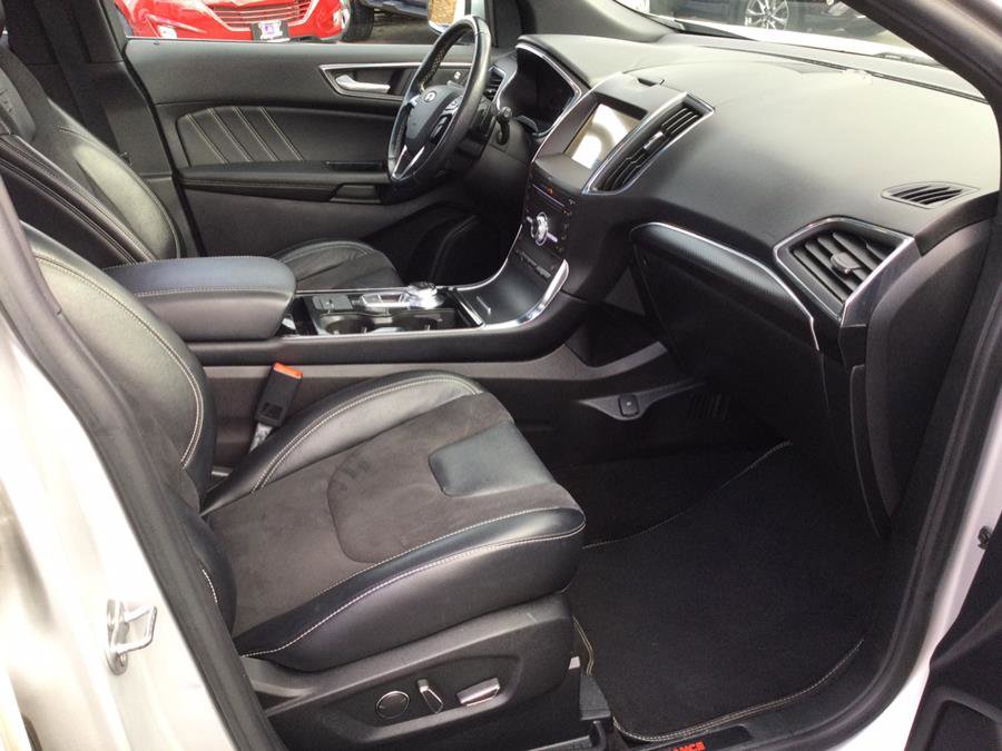 Used 2019 Ford Edge ST w/ Cold Weather Package image 22