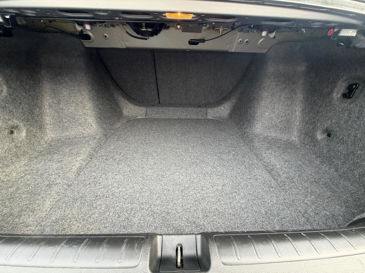 Used 2018 Honda Accord EX-L image 29