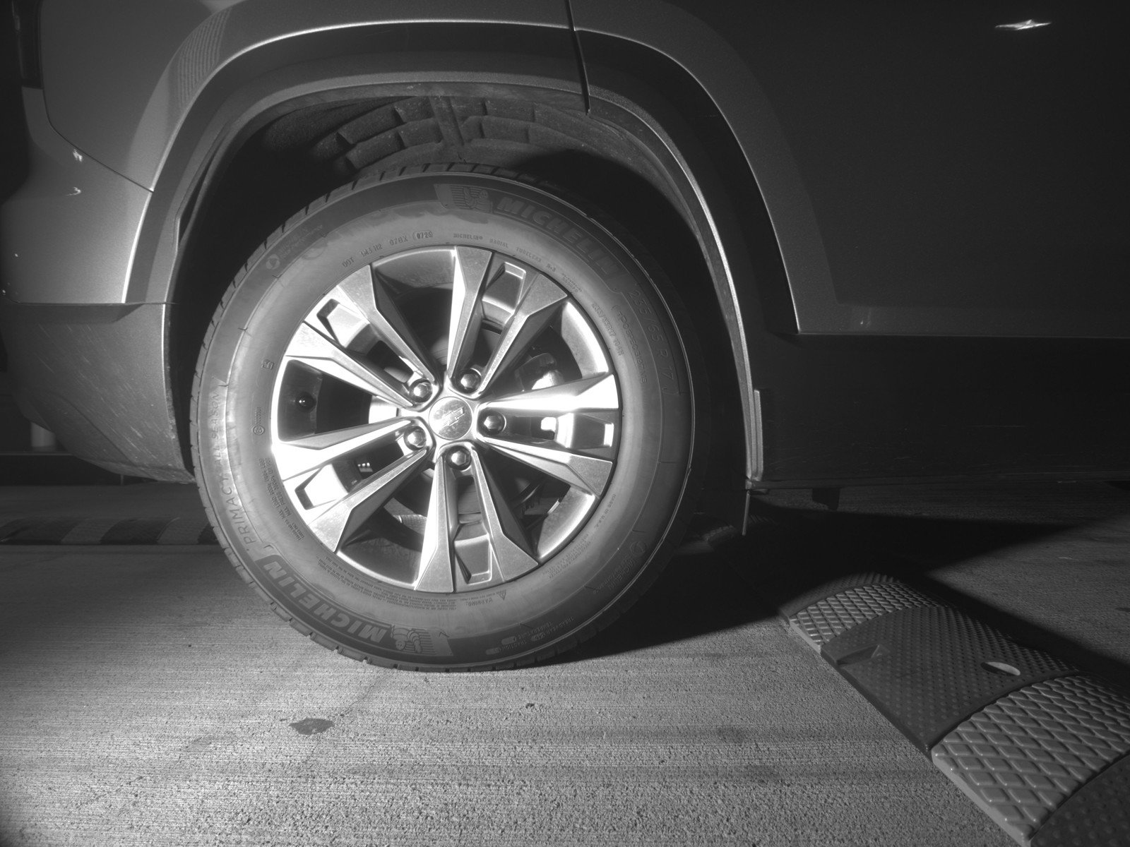 Used 2025 Chevrolet Equinox LT AWD/4WD image 15