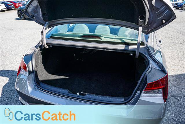 Used 2021 Hyundai Elantra SEL FWD image 36