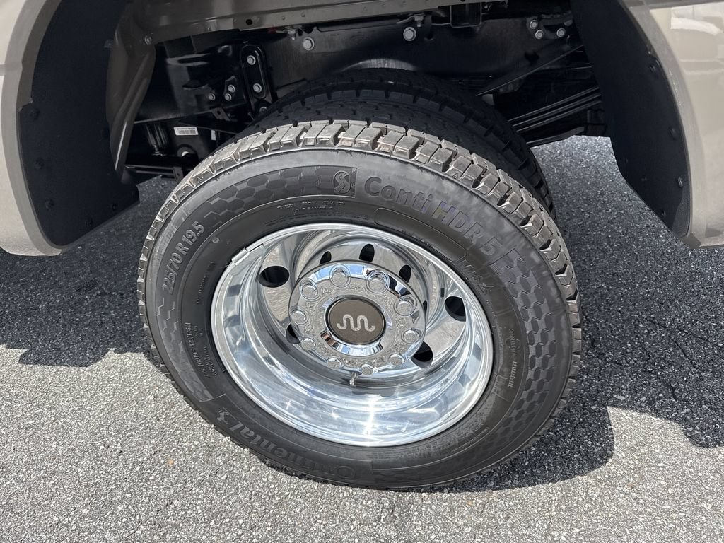 Used 2026 Ford F450 King Ranch w/ Chrome Package AWD/4WD image 18
