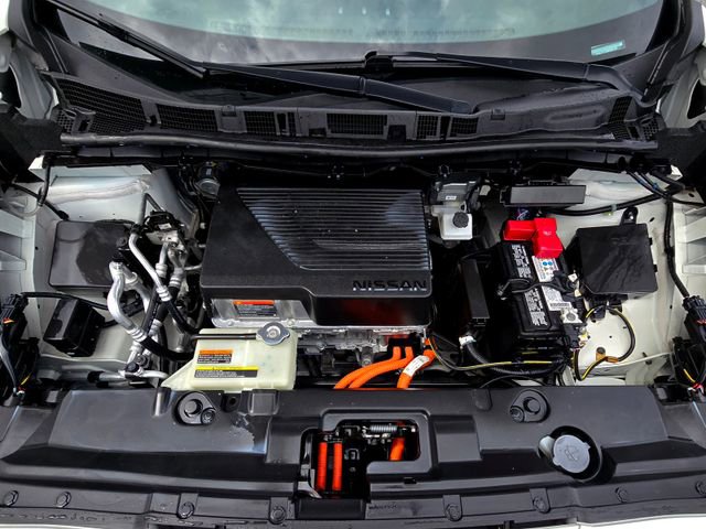 Used 2022 Nissan Leaf SV image 23