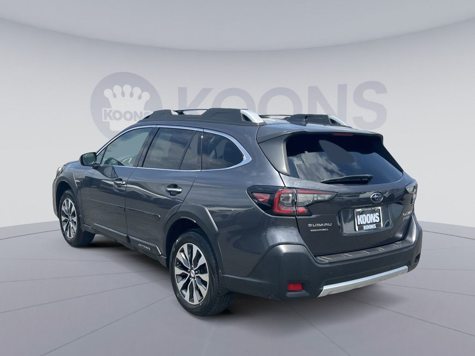 Used 2023 Subaru Outback Touring AWD/4WD image 14
