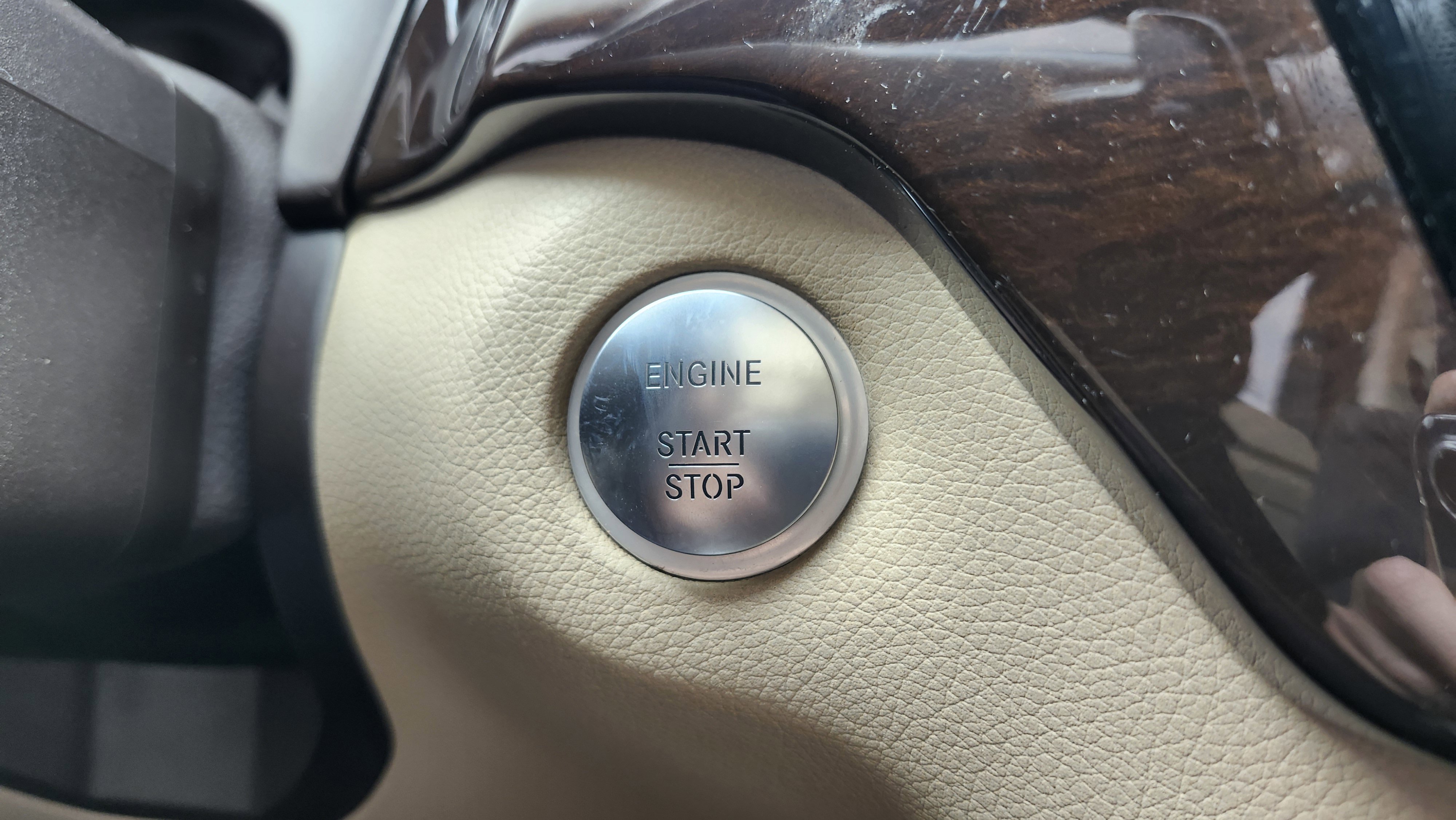 Used 2017 Mercedes-Benz GLE 350 4MATIC w/ Premium 1 Package image 12