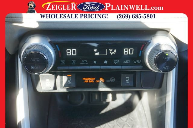 Used 2022 Toyota RAV4 XLE image 21