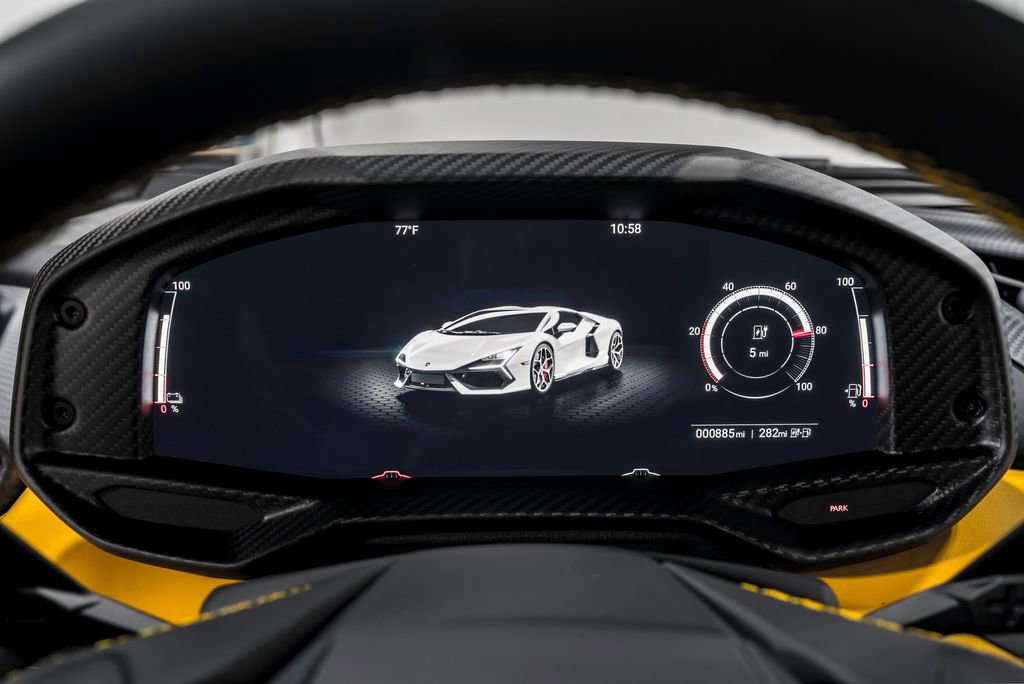 Used 2024 Lamborghini Revuelto image 13