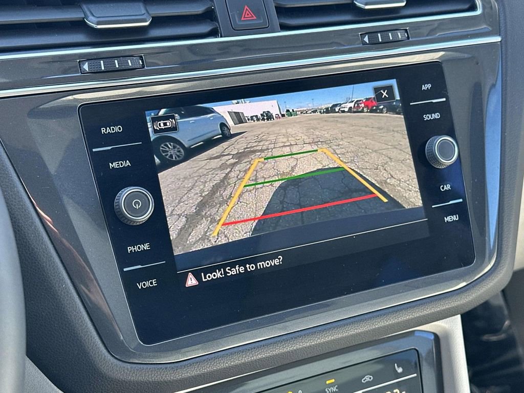 Certified 2023 Volkswagen Tiguan SE w/ Panoramic Sunroof Package image 29