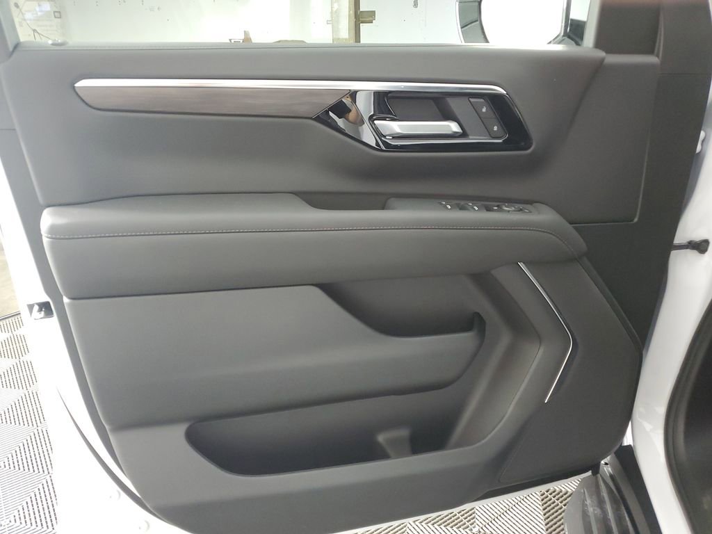 New 2026 Chevrolet Tahoe LS image 26