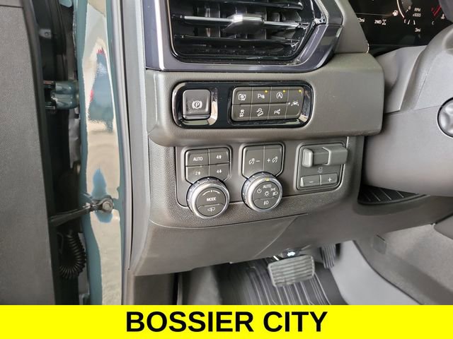 New 2026 GMC Yukon AT4 w/ AT4 Premium Plus Package AWD/4WD image 14
