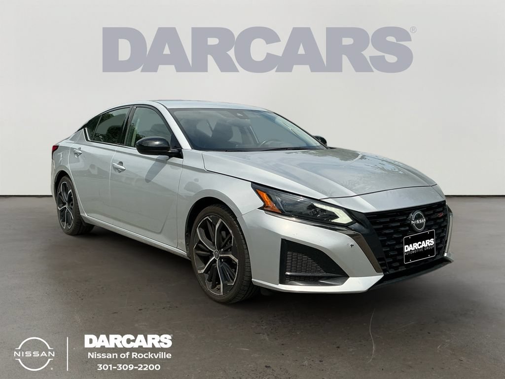 Used 2024 Nissan Altima 2.5 SR FWD image 1