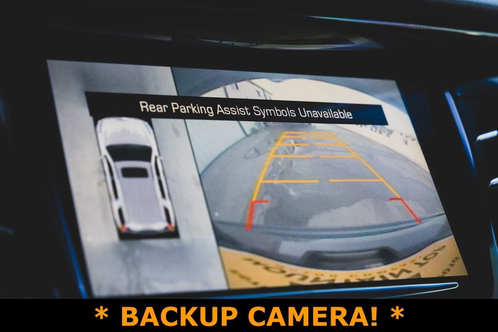 Used 2015 Cadillac Escalade Luxury image 3