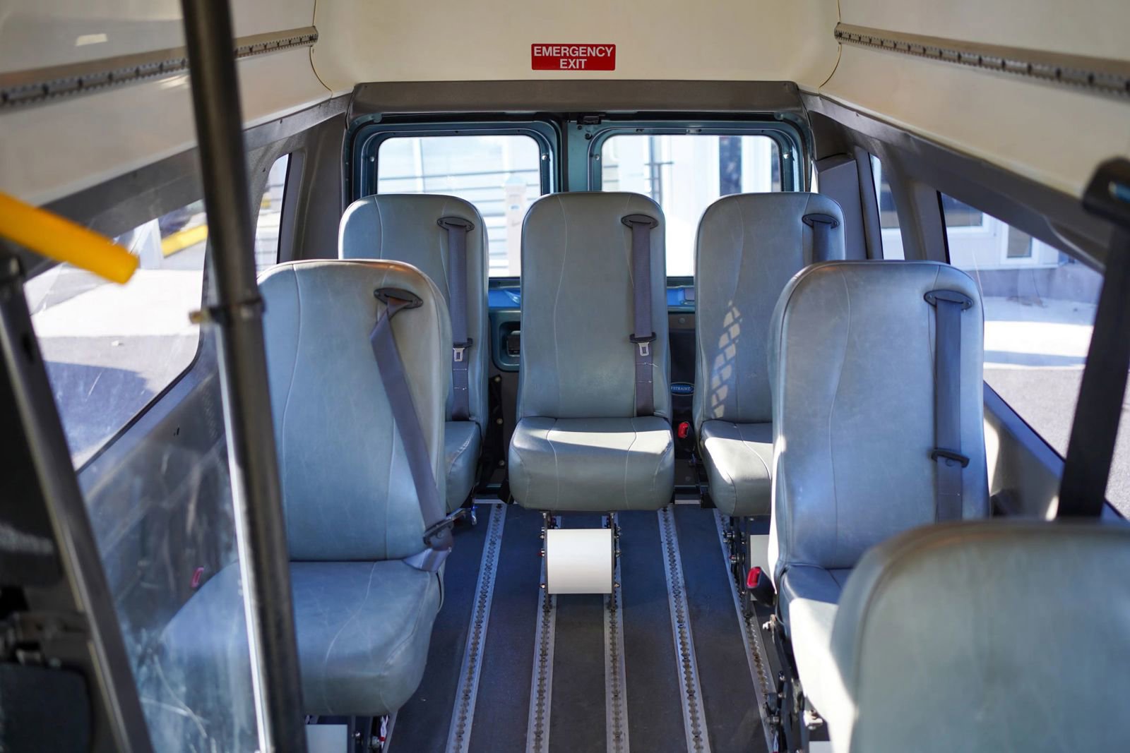 Used 2014 Ford E-350 and Econoline 350 Extended Super Duty w/ Power Group RWD image 22