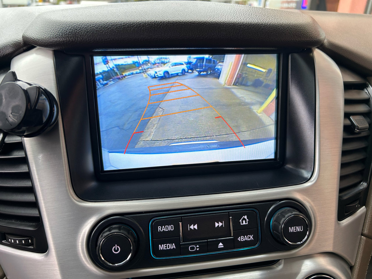 Used 2017 GMC Yukon SLT w/ Premium Edition image 17