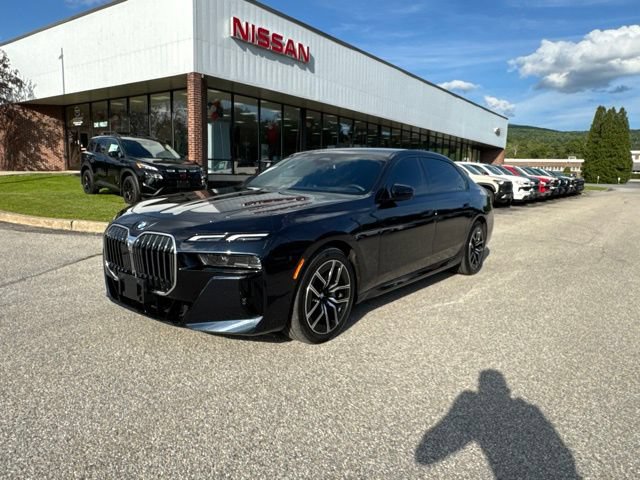 Used 2025 BMW 740i xDrive