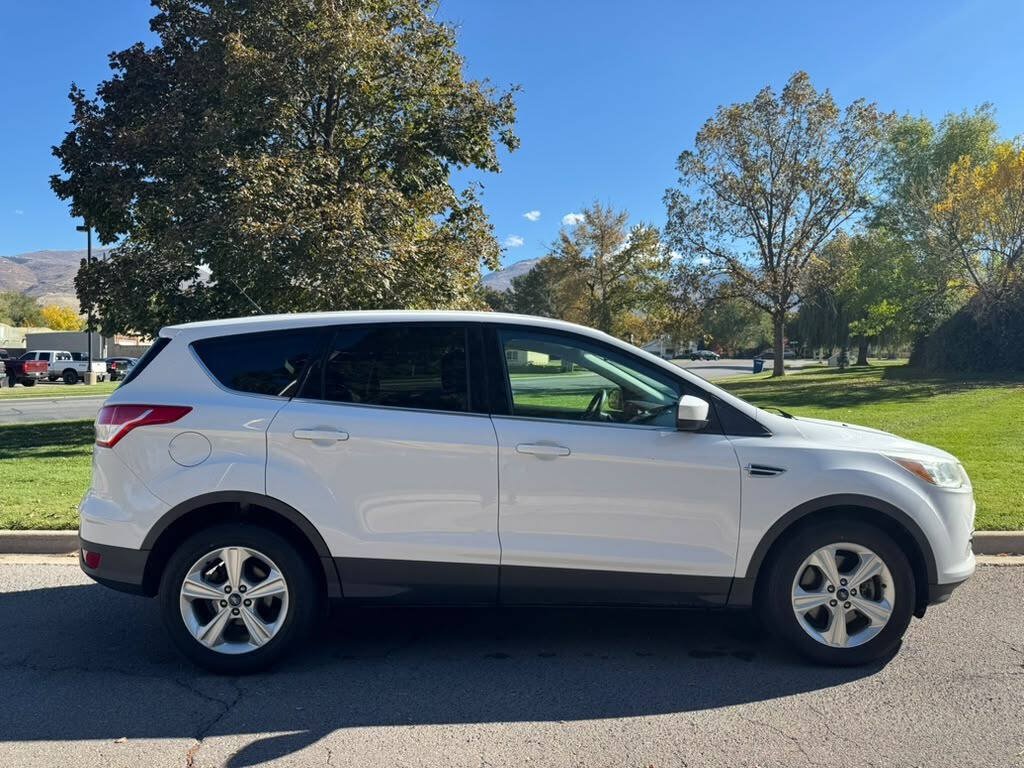 Used 2016 Ford Escape SE AWD/4WD image 2