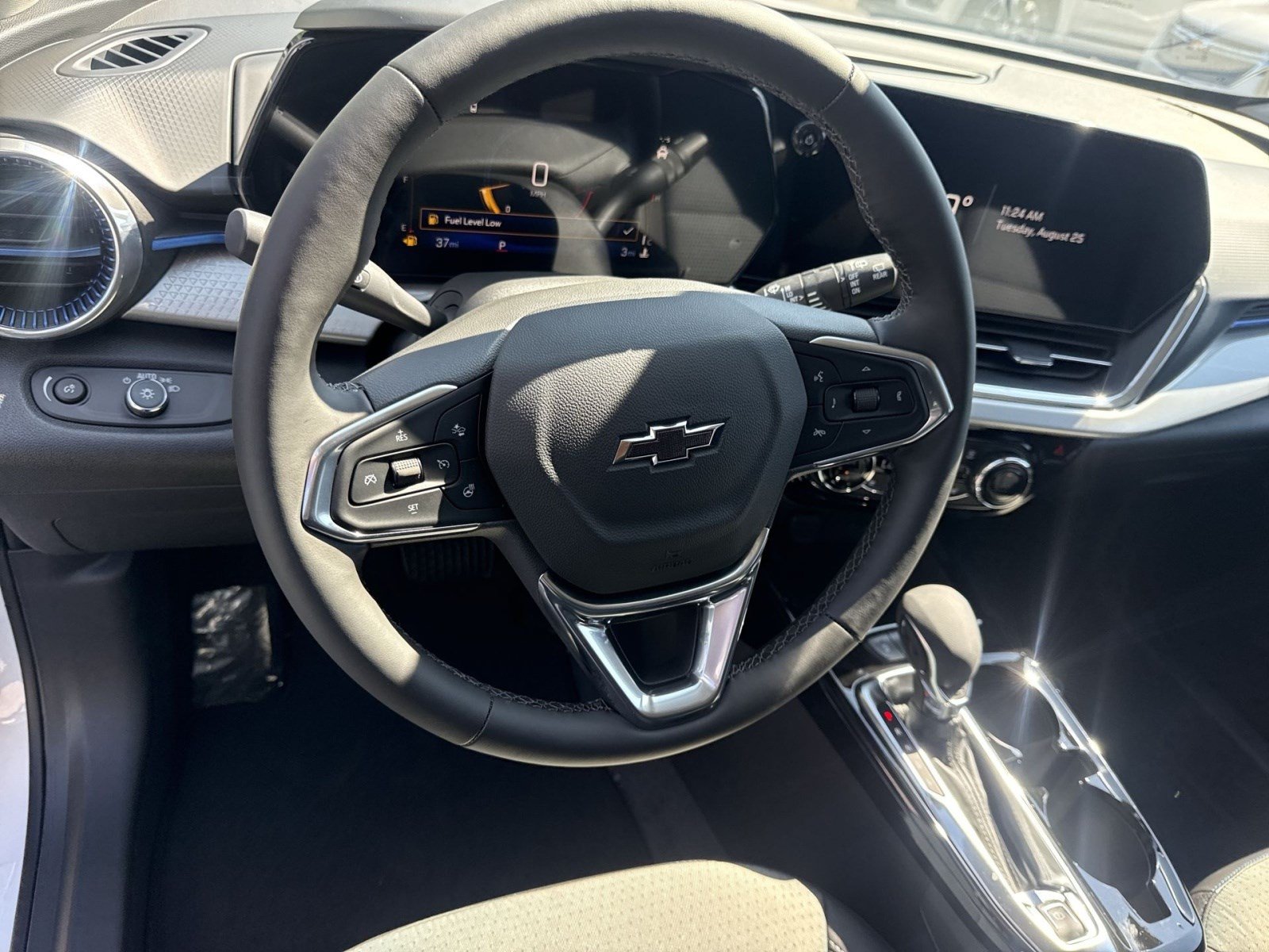 New 2026 Chevrolet Trax LT w/ Driver Confidence Package FWD image 13