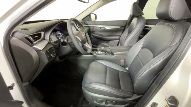 Used 2020 INFINITI QX50 Luxe w/ Cargo Package AWD/4WD image 23