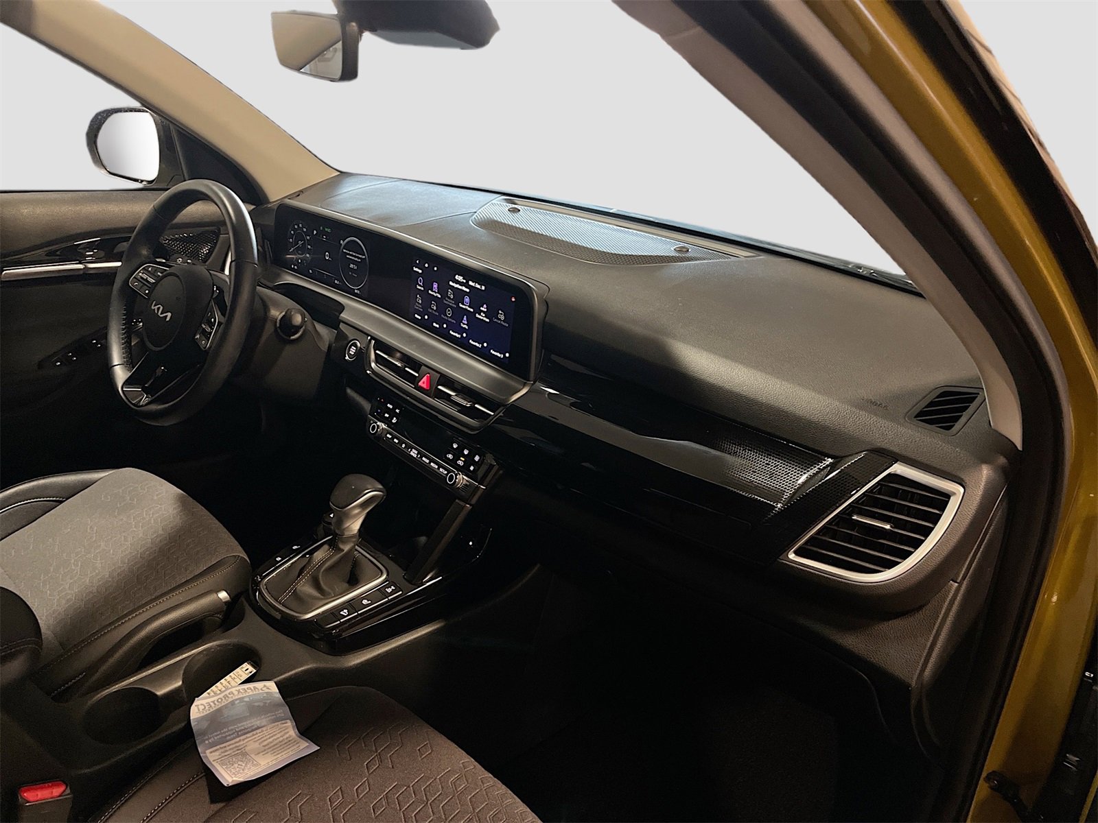 Used 2024 Kia Seltos S image 30