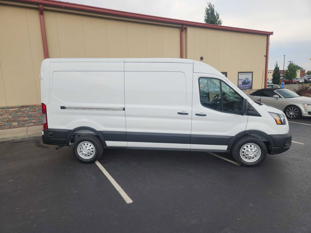 Used 2025 Ford Transit 250 148 Medium Roof Extended AWD image 6