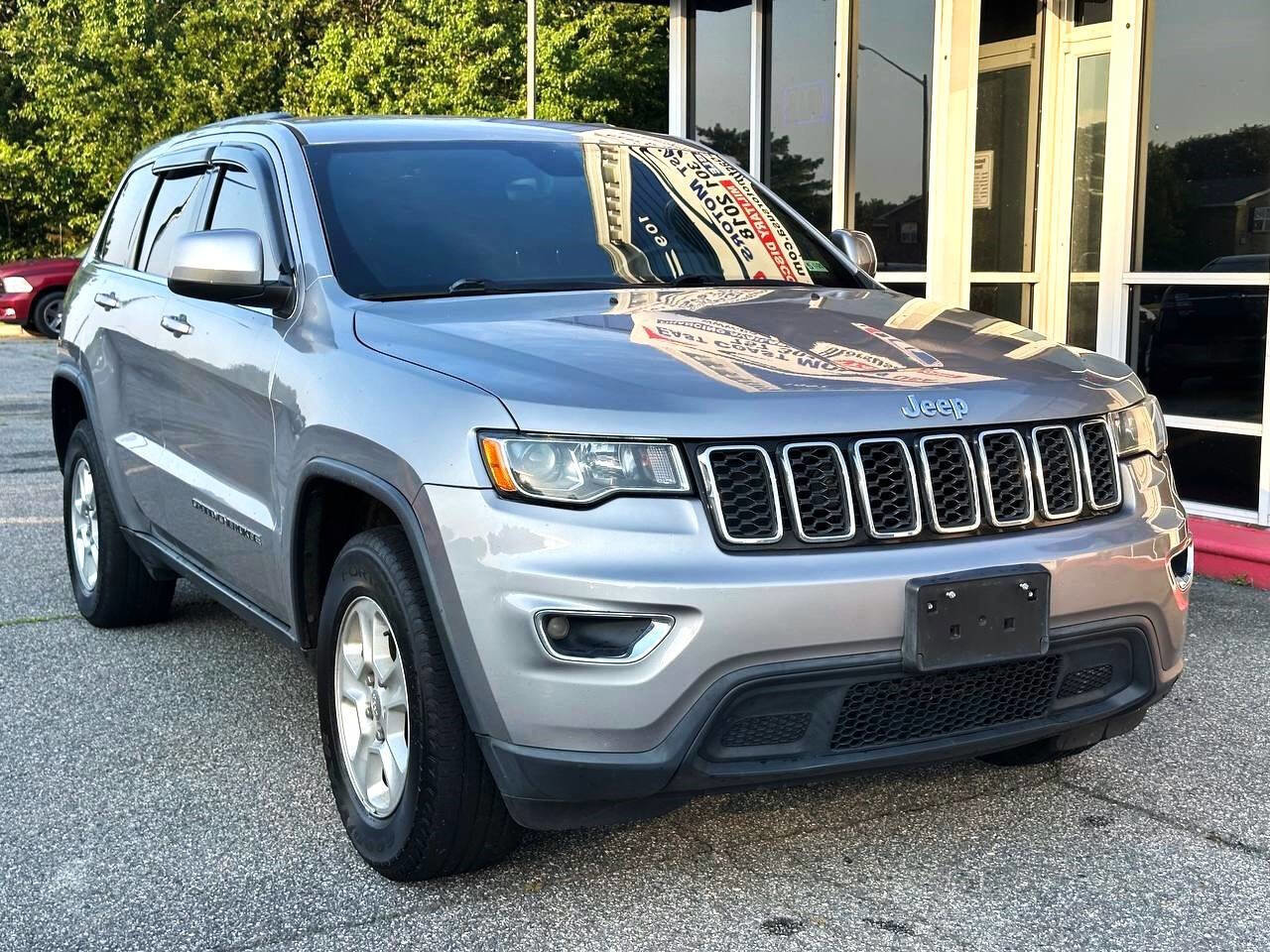 Used 2017 Jeep Grand Cherokee Laredo