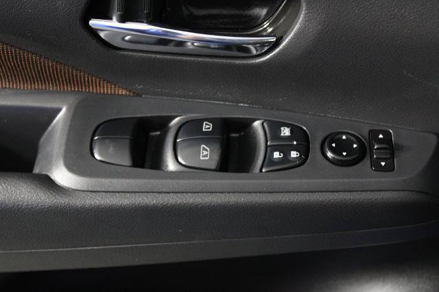 Certified 2024 Nissan Kicks SR FWD image 23