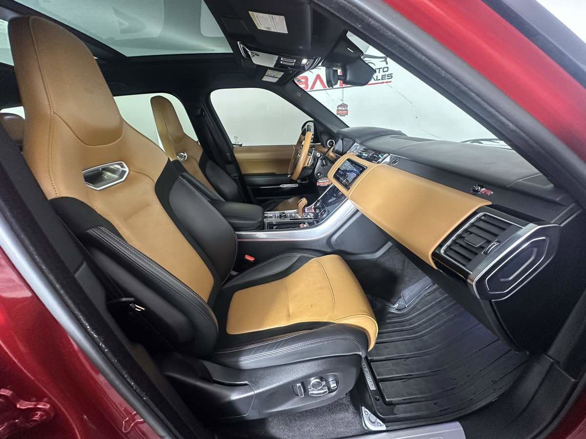 Used 2020 Land Rover Range Rover Sport SVR image 25