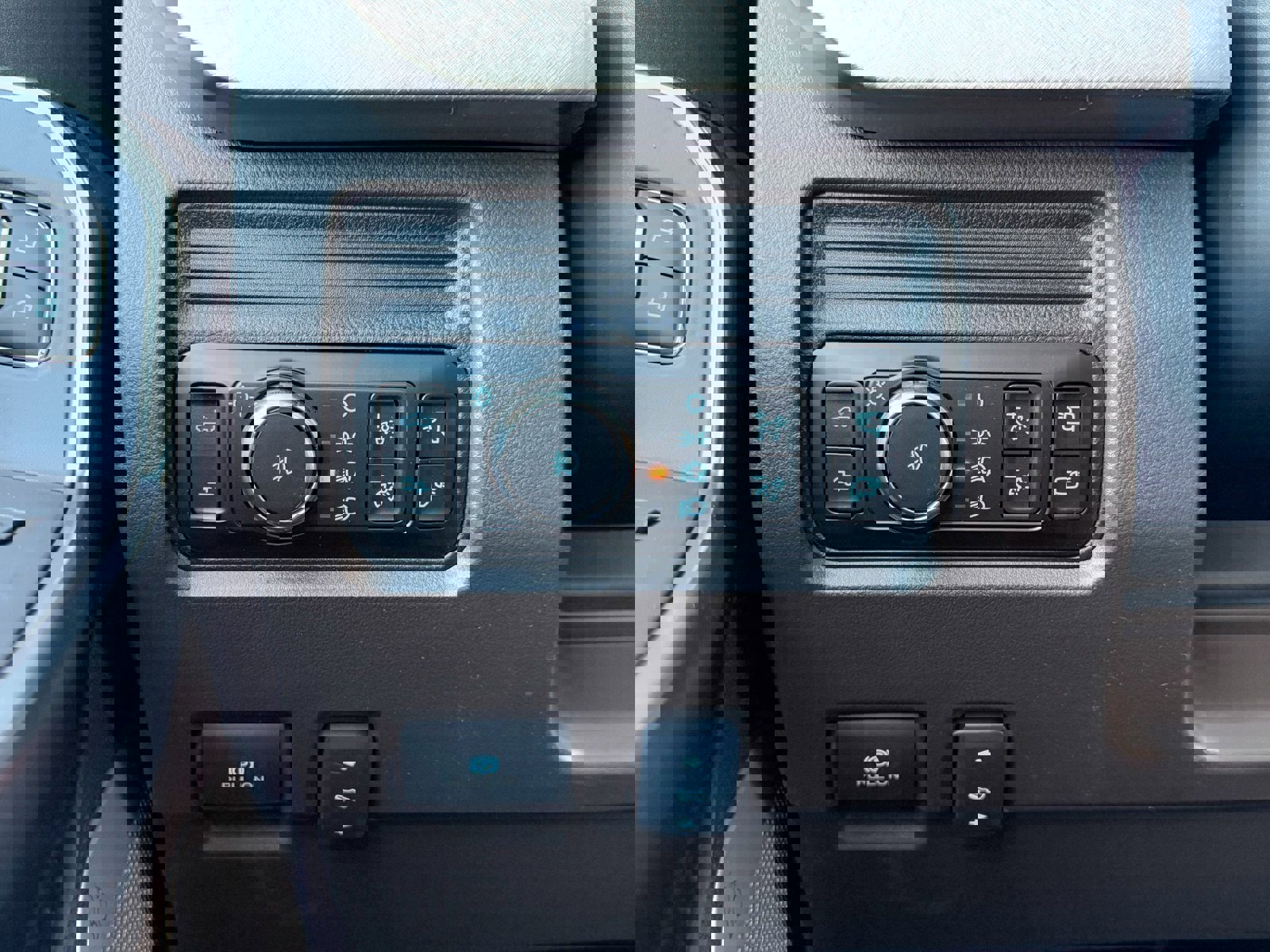 New 2026 Ford F350 King Ranch w/ Chrome Package image 54