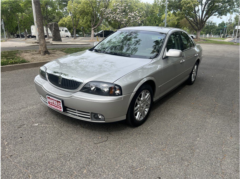 Used 2004 Lincoln LS image 3