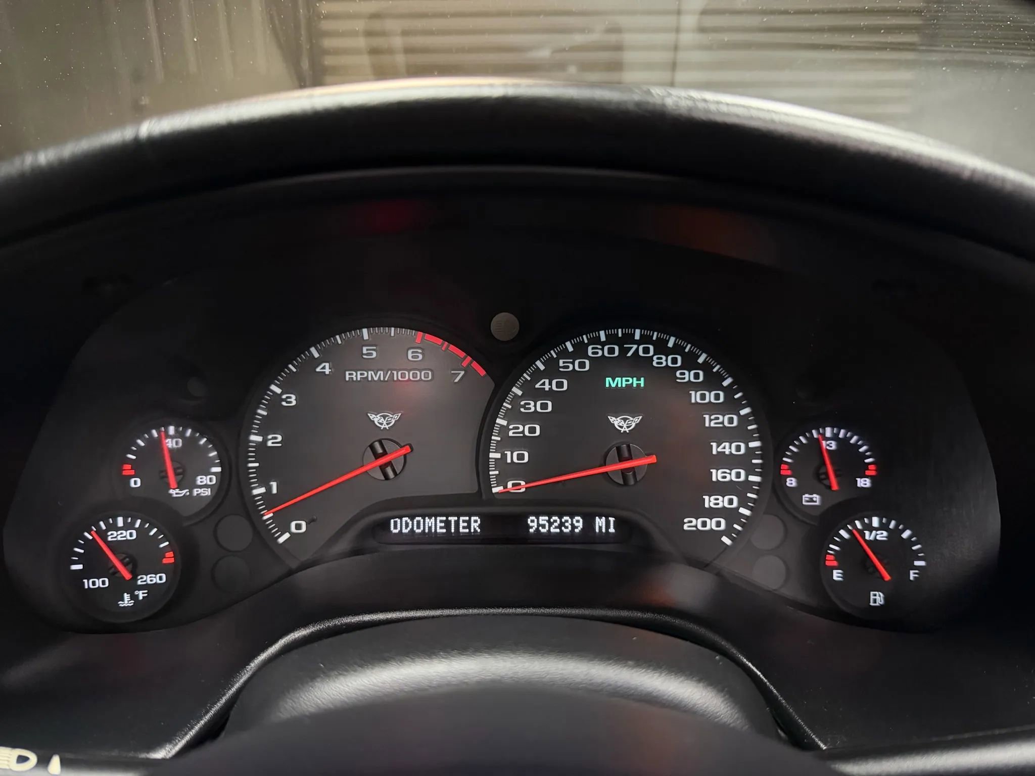 Used 2004 Chevrolet Corvette Coupe w/ Preferred Equipment Group RWD image 36