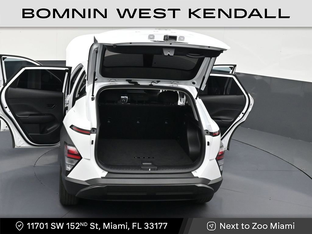 Used 2024 Hyundai Kona SE image 33