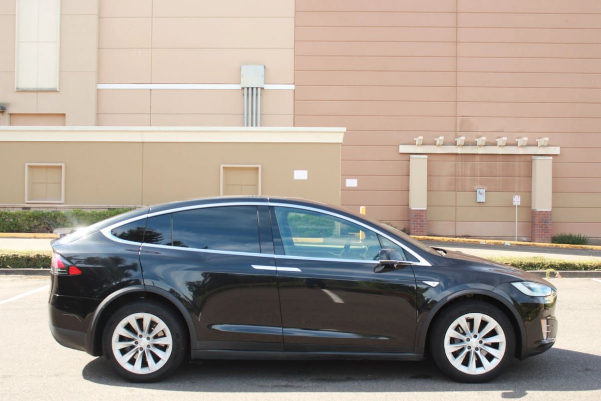 Used 2016 Tesla Model X 90D AWD/4WD image 8