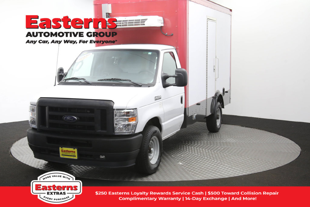 Used 2023 Ford E-350 and Econoline 350 Super Duty w/ Power Windows & Locks Group RWD image 54