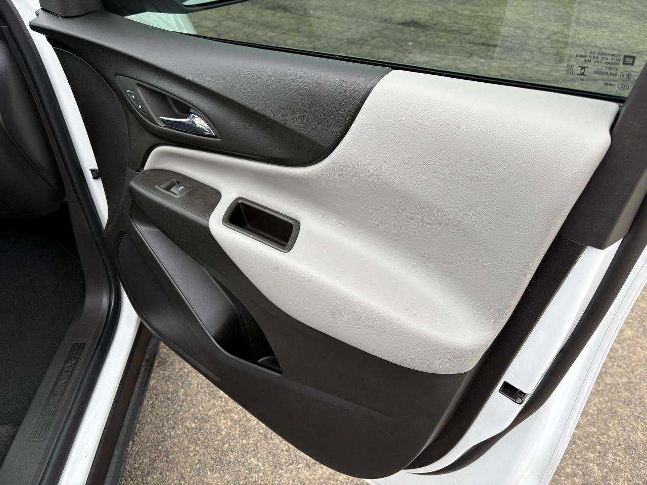 Used 2024 Chevrolet Equinox LS w/ LS Convenience Package image 40