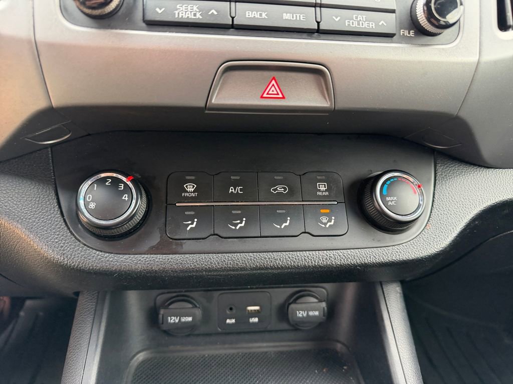 Used 2016 Kia Sportage LX image 18