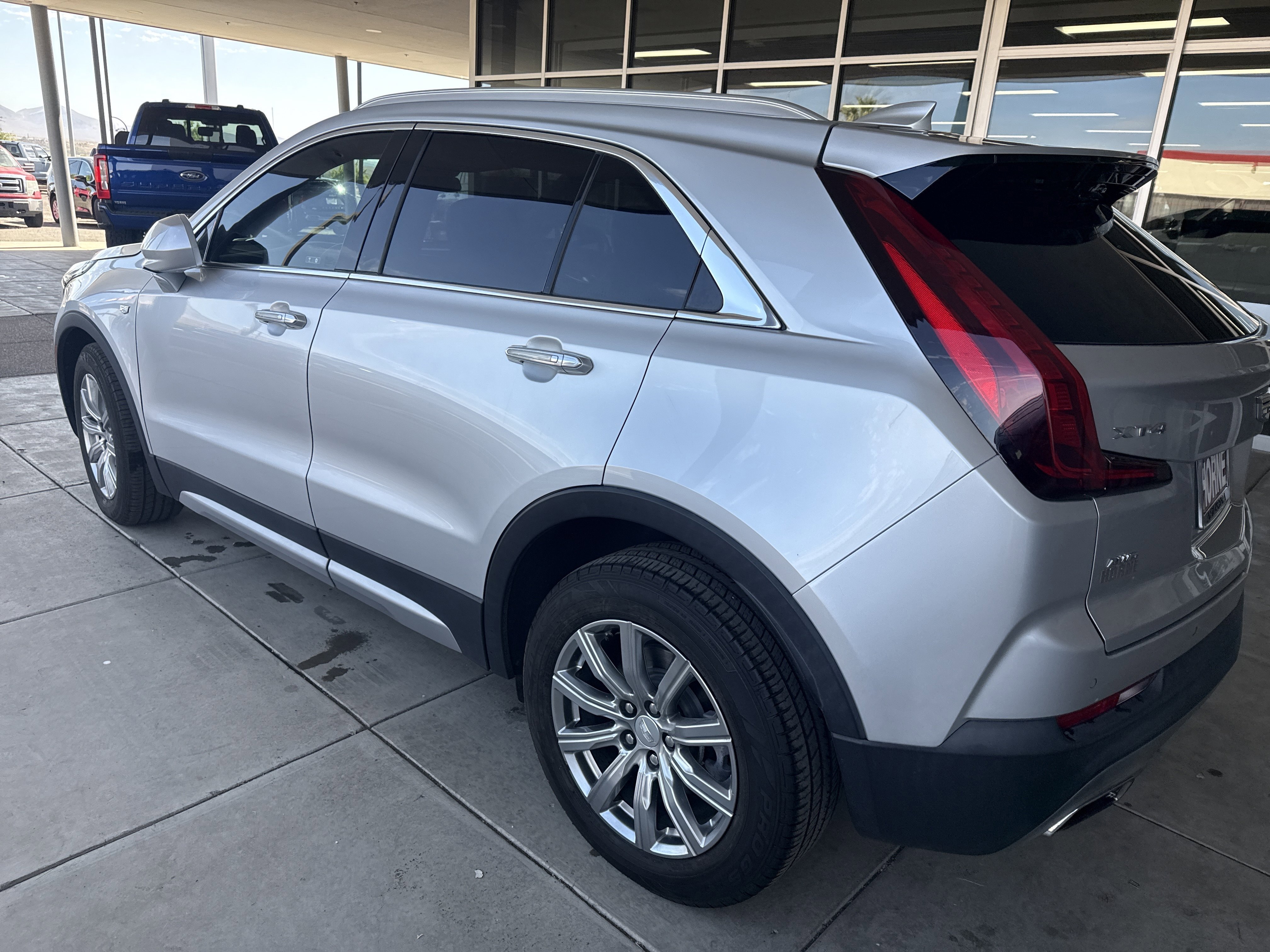 Used 2020 Cadillac XT4 Premium Luxury image 6